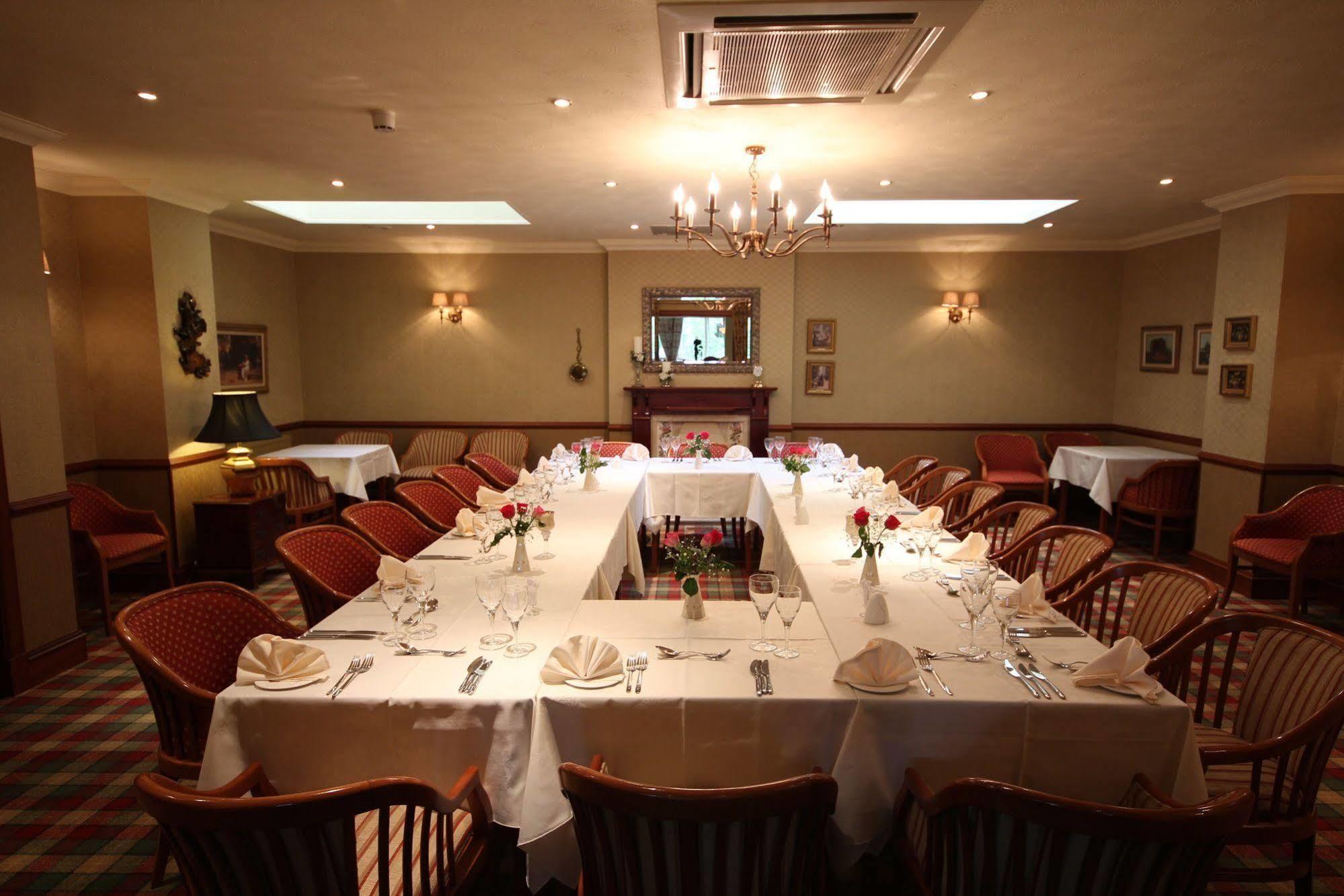 Strathburn Hotel Inverurie By Compass Hospitality Exteriér fotografie