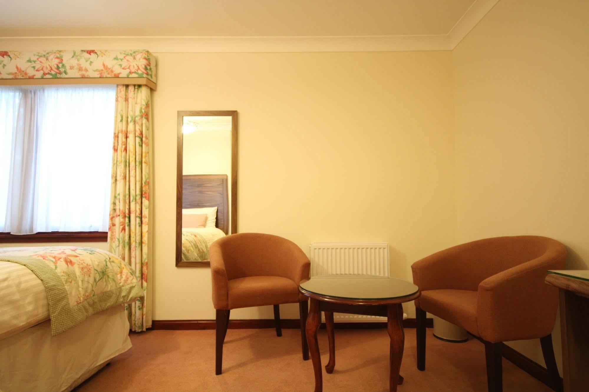 Strathburn Hotel Inverurie By Compass Hospitality Exteriér fotografie