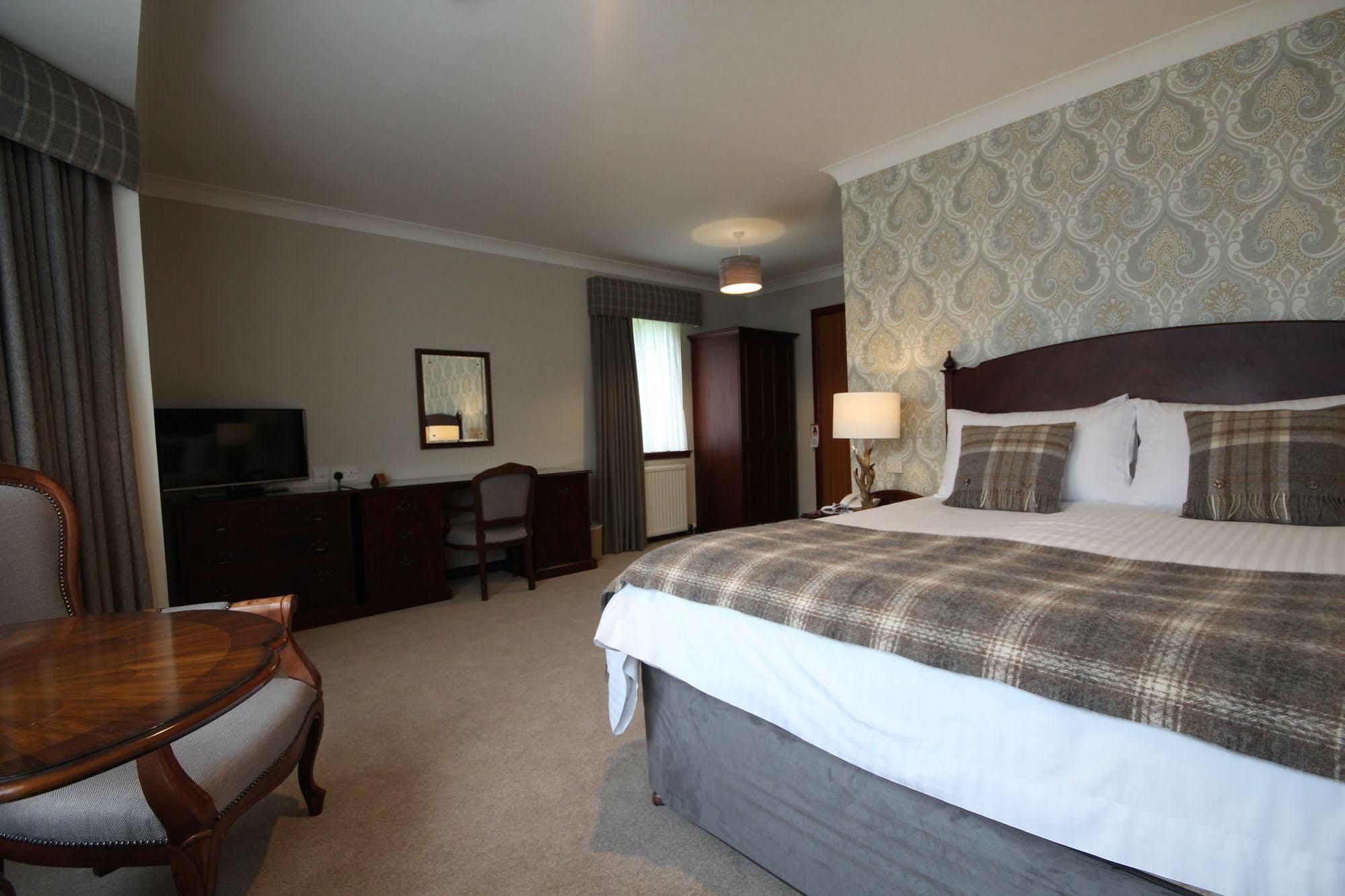 Strathburn Hotel Inverurie By Compass Hospitality Exteriér fotografie